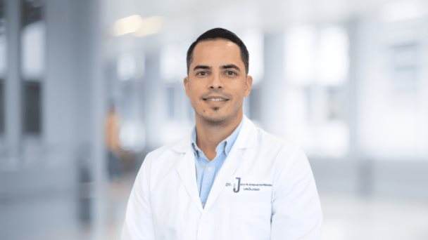 Dr. Jerry Echevarría Méndez
